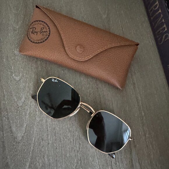 Ray-Ban HEXAGONAL FLAT LENSES - Picture 1 of 4